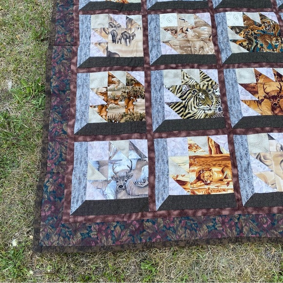 Vintage animal patchwork quilt - Picture 3 of 6
